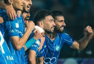 فرم پیش بینی استقلال تهران و پیکان (هفته هفتم لیگ برتر ایران)